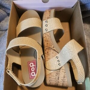 Pop Comfort Fit Tan Woven Wedge Sandals Womans 9M NWT